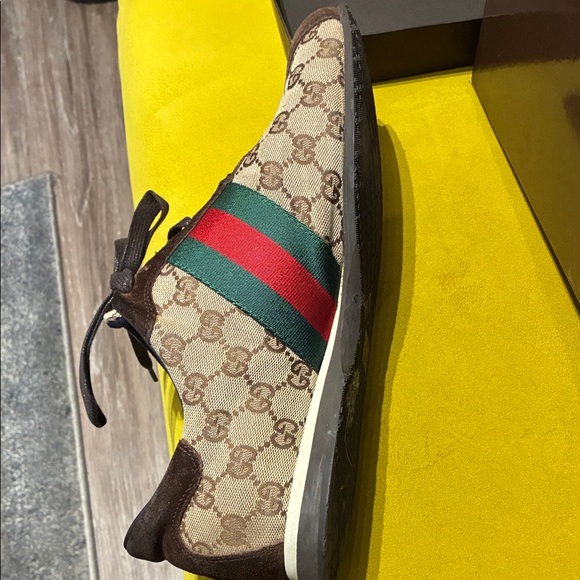 Authentic used Gucci Beige and Brown Men's Shoes. - Picture 10 of 14